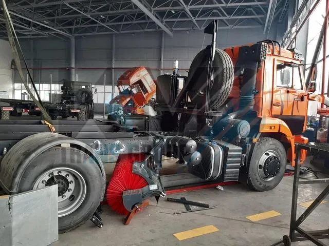 Гидрофикация дорожно-уборочной машины Boschung на шасси КАМАЗ 65115. Фото 1